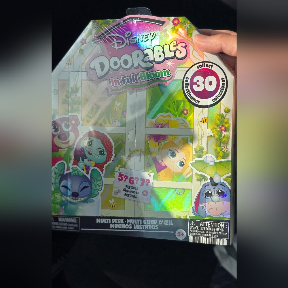 Disney Doorables In Full Bloom Box